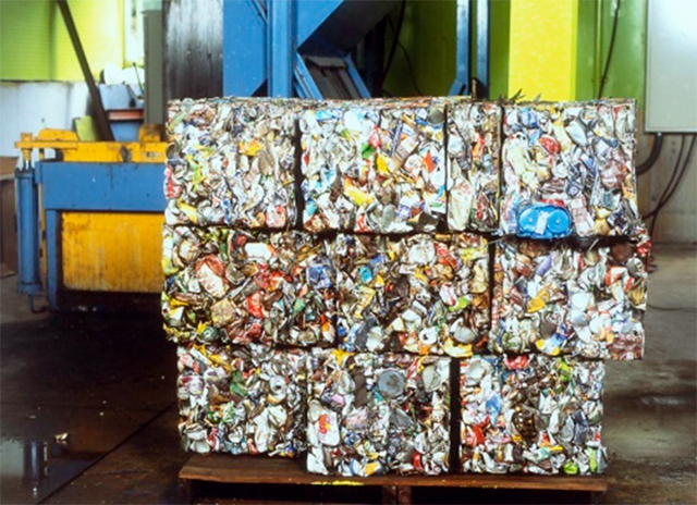飲料廃容器リサイクル